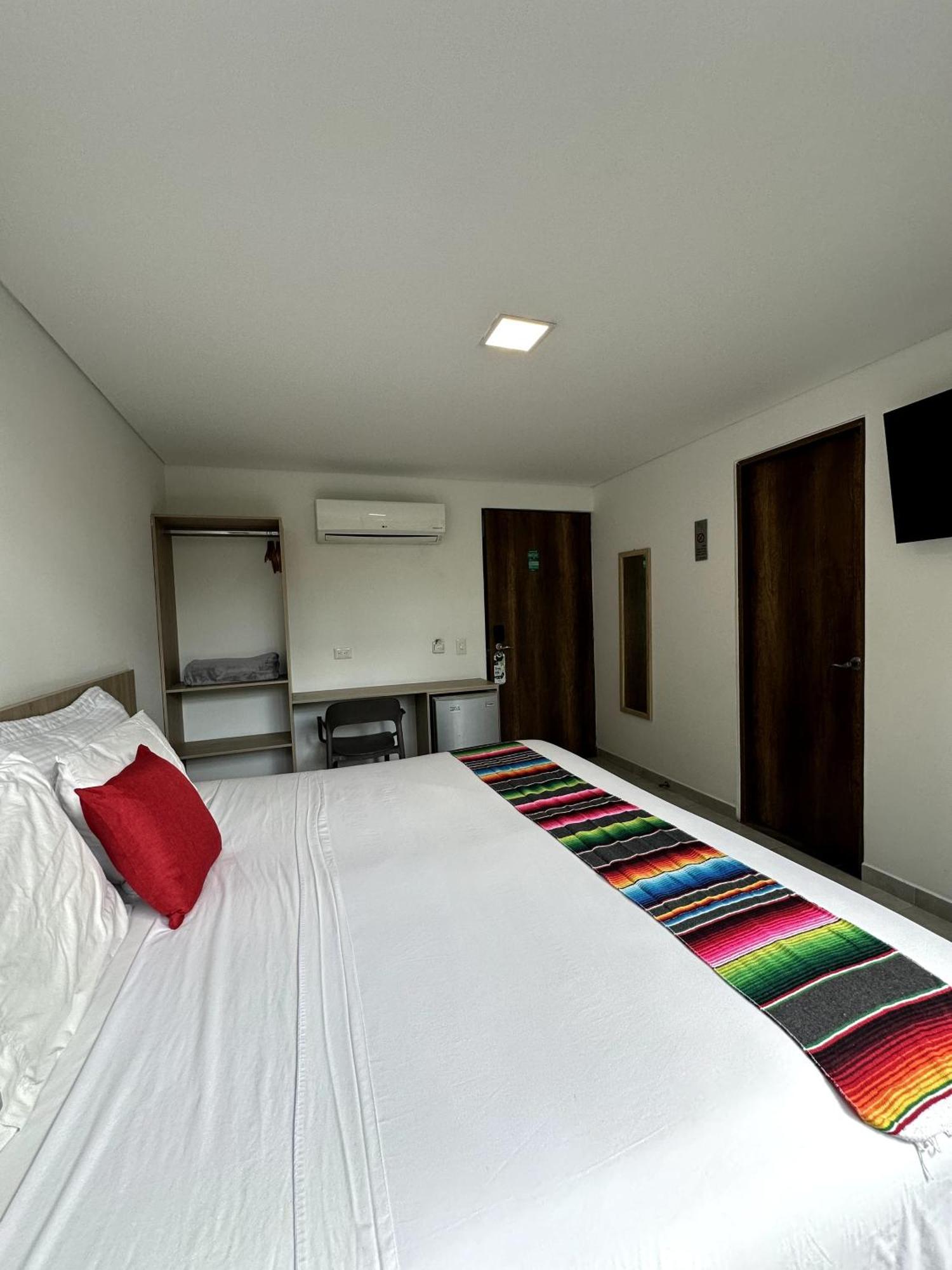Hotel Zona Verde Медельин Экстерьер фото